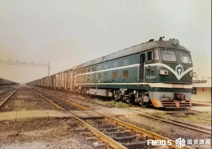 歷經(jīng)風(fēng)雨五十載的“香港生命線(xiàn)”！“三趟快車(chē)”背后的湖南糧油故事